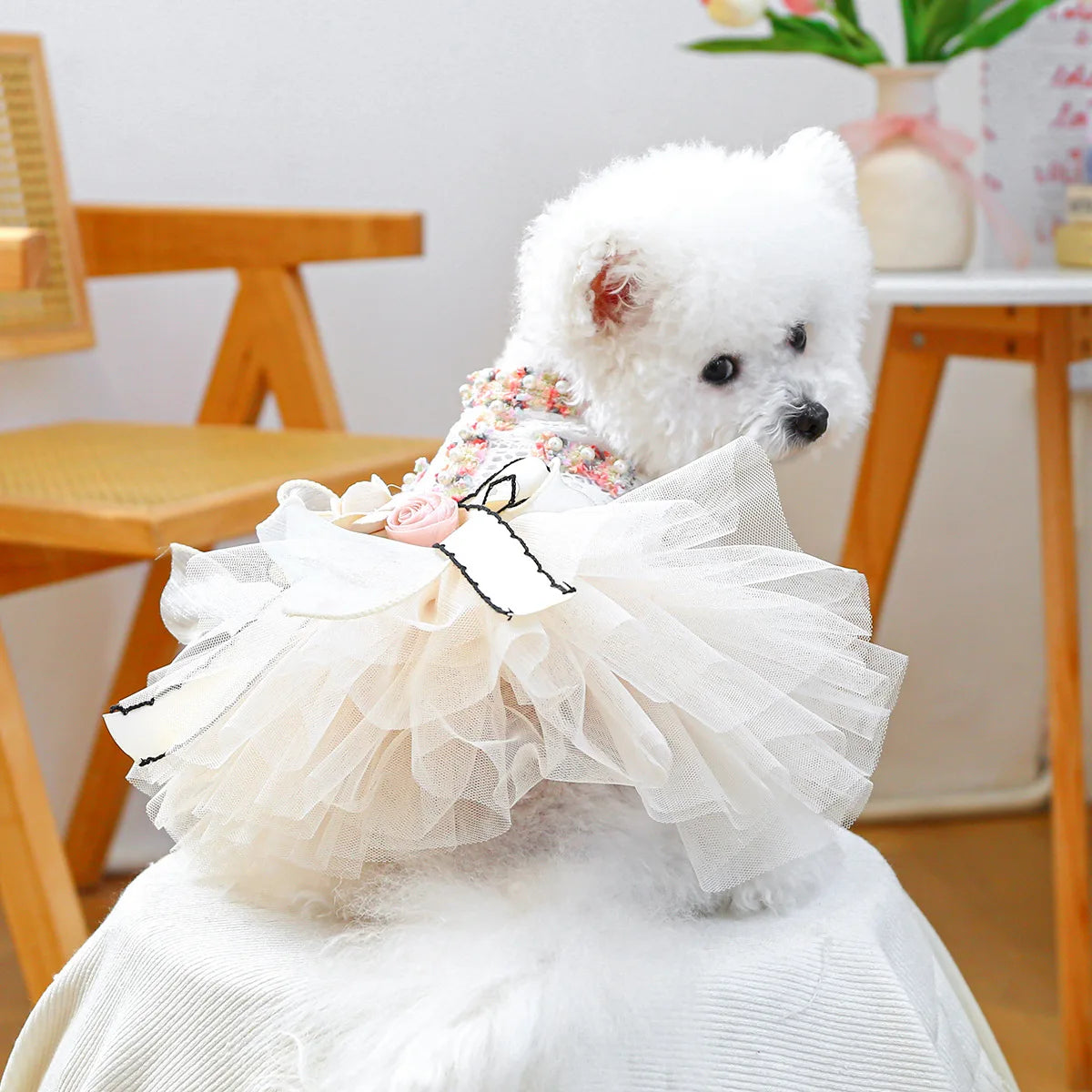 New Fashion Spring Summer Tutu Dress with 3D Flower Knot Bow Decoration for Small Medium Dog Wedding Party Wear Dress