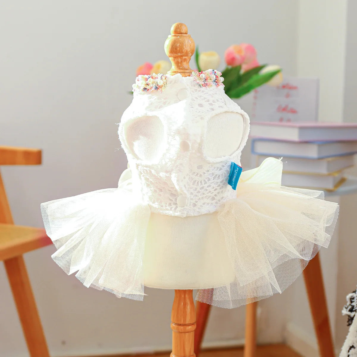 New Fashion Spring Summer Tutu Dress with 3D Flower Knot Bow Decoration for Small Medium Dog Wedding Party Wear Dress
